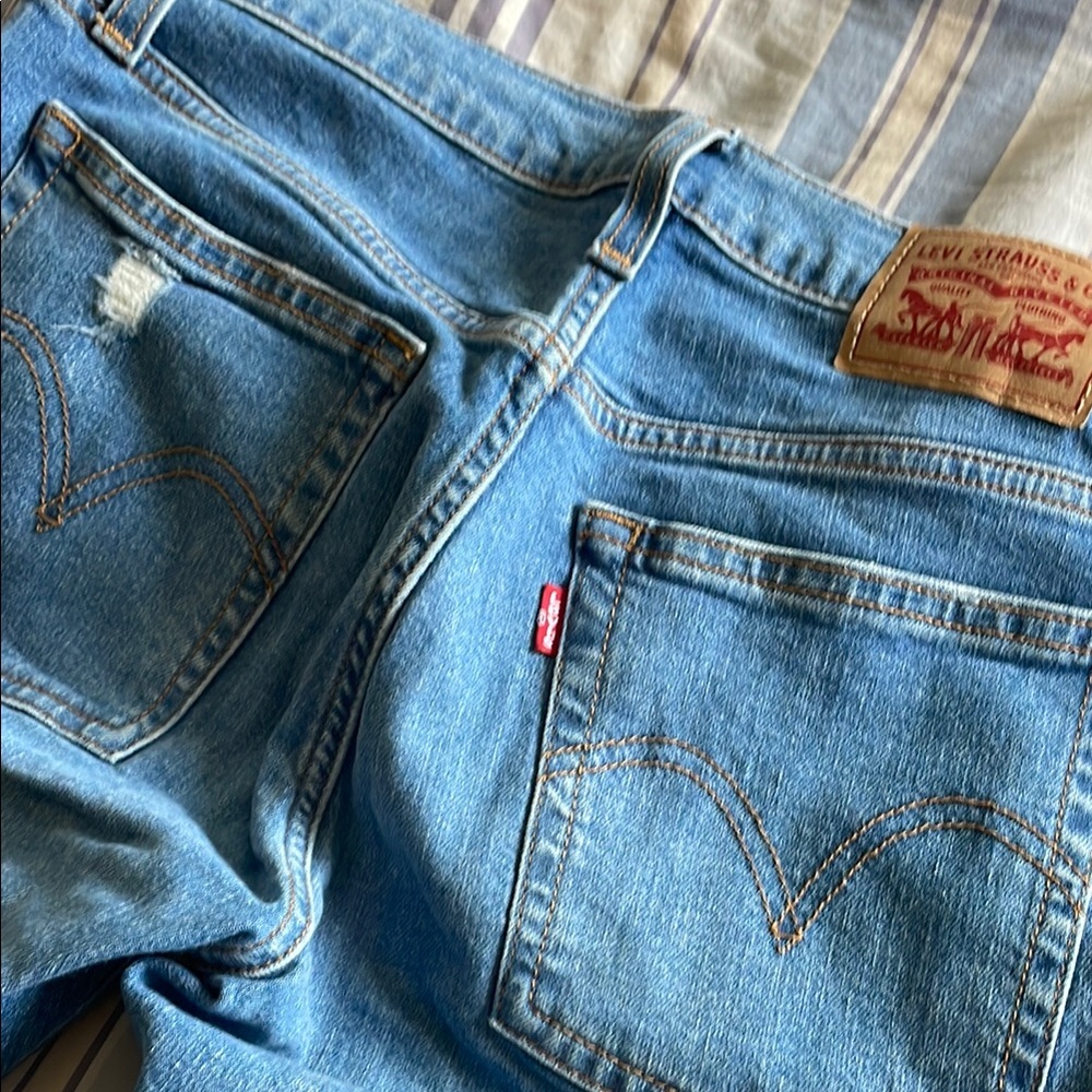 Levi's Classic Wedgie Skinny Blue Jeans with Signature Stitching
